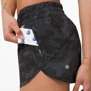 Lululemon Tracker Short V *4", Incognito Camo Multi  Grey, Size 10 large